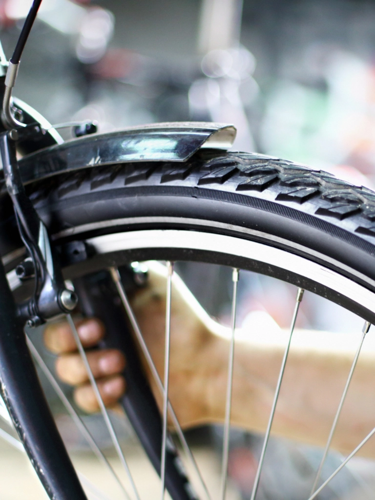 visuel vélo vu de près pour illustrer les services de réparation et location